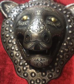 Antique Damascene Panther Mask Wall Art – Handmade Silver Inlay Metal Sculpture – Framed Middle Eastern Decor – Collectible Damascus Artwork - Image 8
