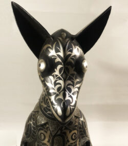 Damascene Kangaroo Sculpture – Handmade Silver Damascene Metal Art – Luxury Animal Statue – Artisan Home Decor – Collector Gift - Image 9