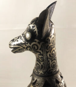 Damascene Kangaroo Sculpture – Handmade Silver Damascene Metal Art – Luxury Animal Statue – Artisan Home Decor – Collector Gift - Image 16