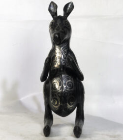 Damascene Kangaroo Sculpture – Silver Inlay Metal Kangaroo Statue, Rare Artisan Masterpiece from Meknes - Image 8