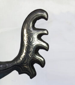 Damascene Rooster Sculpture – Silver Inlay Metal Rooster Statue, Rare Artisan Masterpiece from Meknes - Image 4