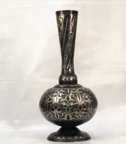 Handmade Moroccan Damascene Vase – Silver Inlay Metal Ewer, Luxury Decorative Jug, Artisan Home Decor from Meknes (Copy)