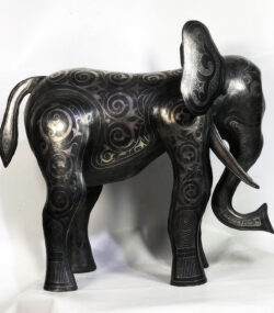 Damascene Elephant Sculpture – Silver Inlay Metal Elephant Statue, Rare Artisan Masterpiece from Meknes - Image 3