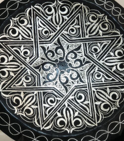 Damascene Decorative Plate | Handmade Silver Inlay Wall Art, Luxury Meknes Geometric Brass Accent Disc -H - Image 4