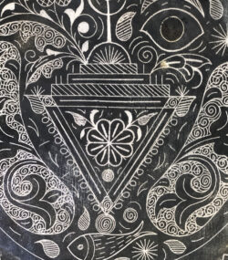 Handmade Moroccan Damascene Silver Inlay Decorative Plate – Rare Hand Engraved Metal Wall Art from Meknes - Image 6