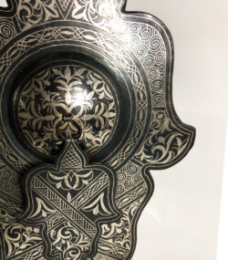Moroccan Damascene Hamsa Wall Decor – Handmade Silver Damascene Khamsa – Islamic Wall Art – Hand of Fatima Hanging – Luxury Moroccan Home Decor - Image 4