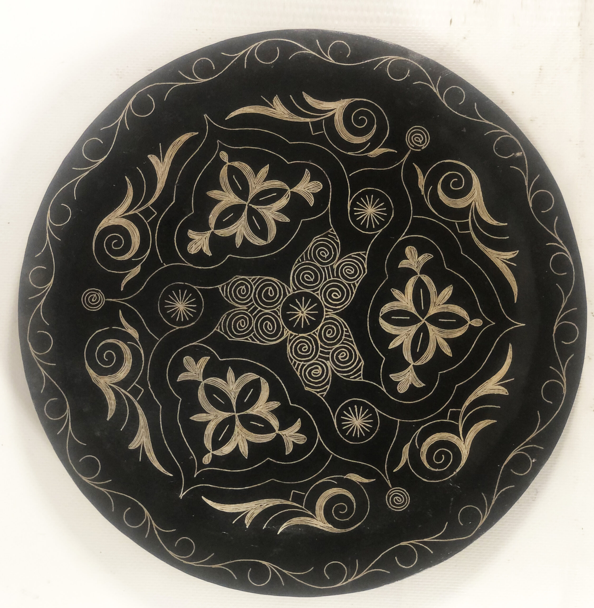 Medium Damascene Decorative Plate | Handmade Silver Inlay Wall Art, Luxury Meknes Geometric Brass Accent Disc -4 (l)